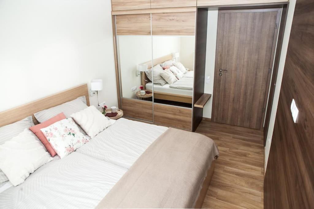 Liszt Apartman Győr Extérieur photo